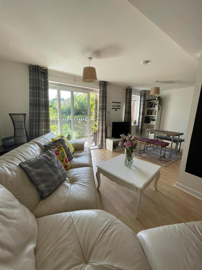 Pass The Keys Lovely 2Bedroom Flat With Balcony Edinburgh Exterior foto