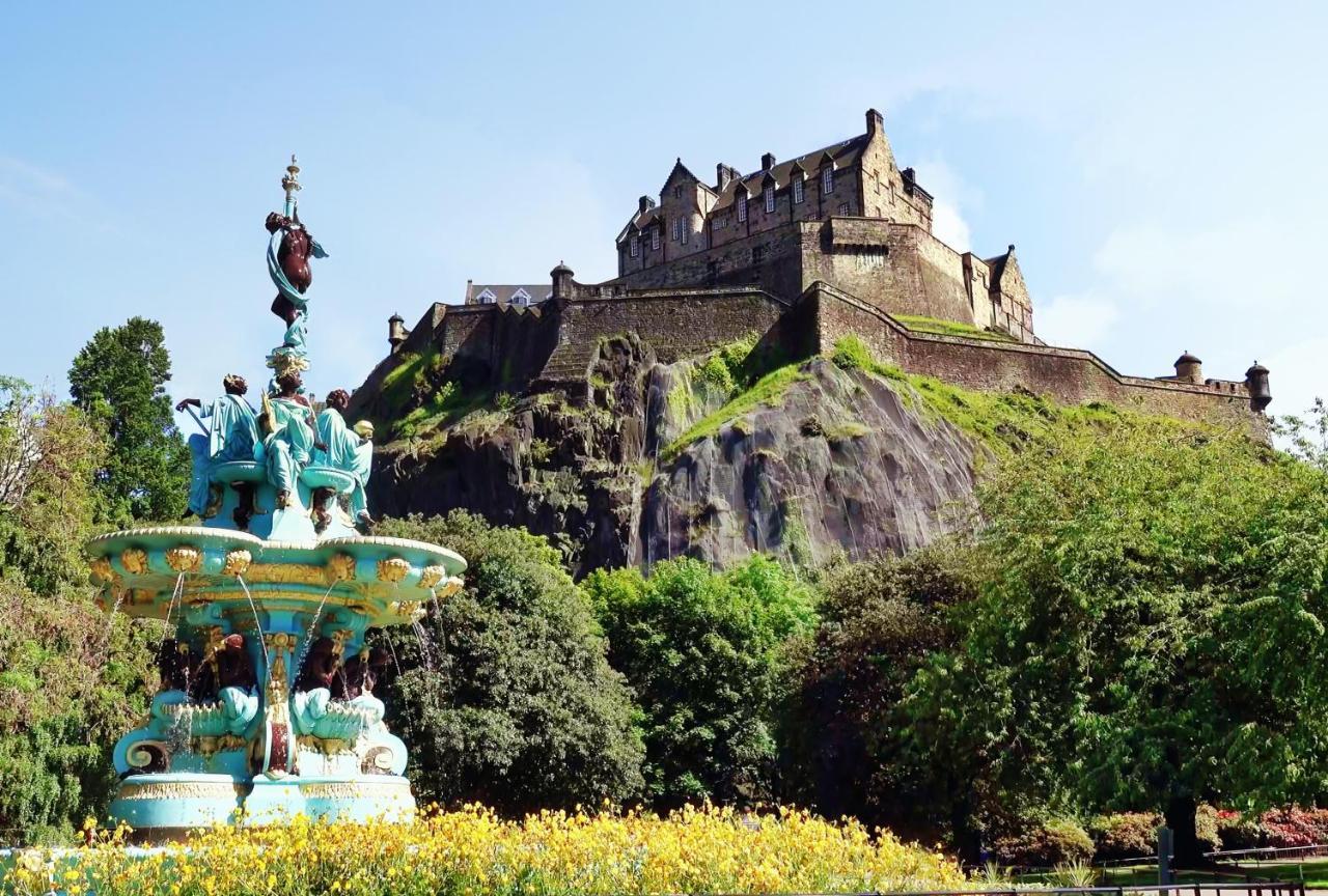 Pass The Keys Lovely 2Bedroom Flat With Balcony Edinburgh Exterior foto